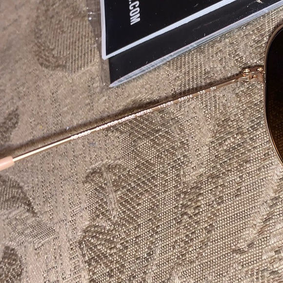 Aviator Ray-Ban (Brand New) - Picture 4 of 6